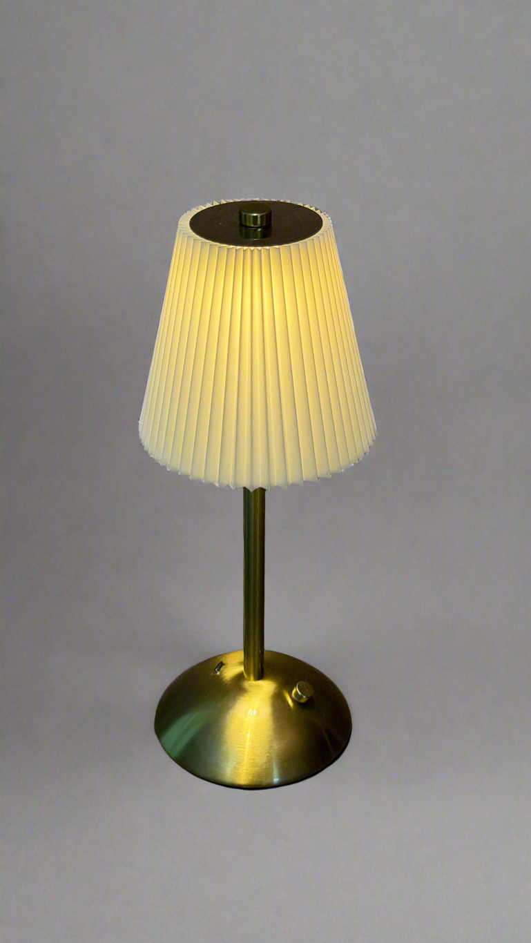 Opus LED Lamp (B)
